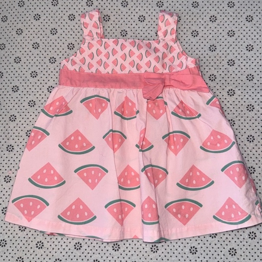 🛍 PRETTY LITTLE GIRLS DRESS SIZE 3 MONTHS